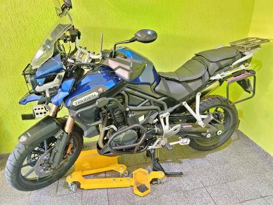 TRIUMPH TIGER EXPLORER 